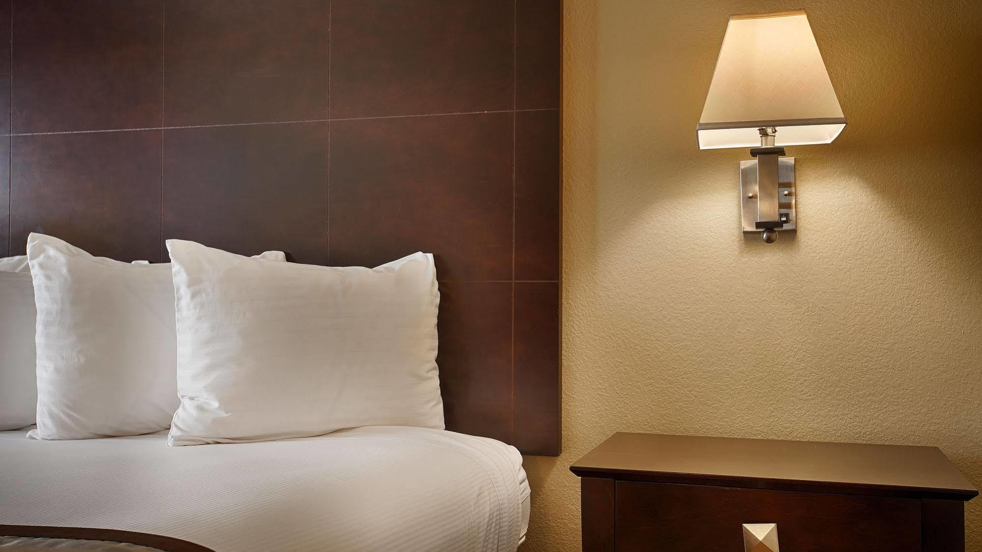 Best Western Plus Rancho Cordova Inn Eksteriør billede