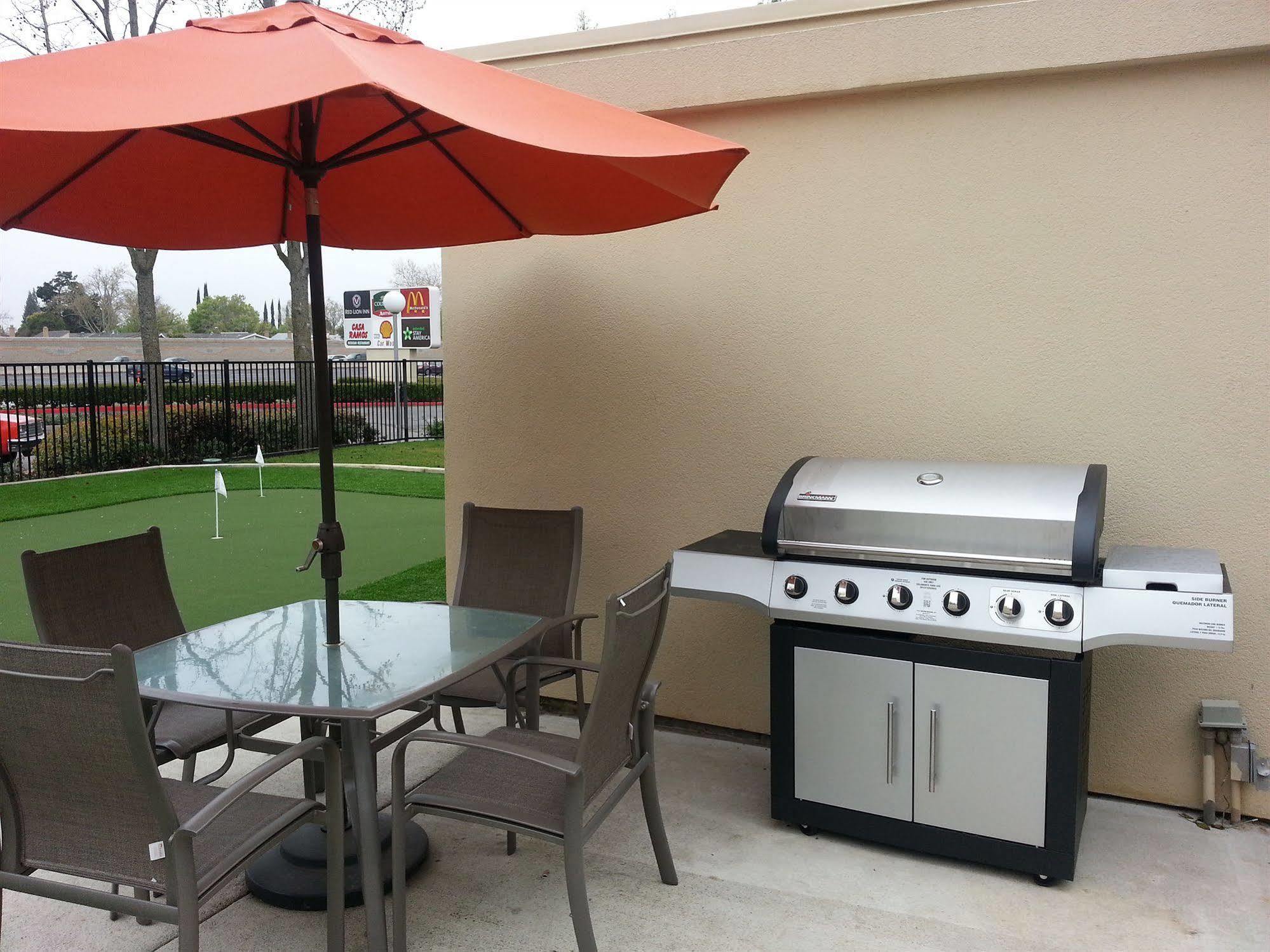 Best Western Plus Rancho Cordova Inn Eksteriør billede